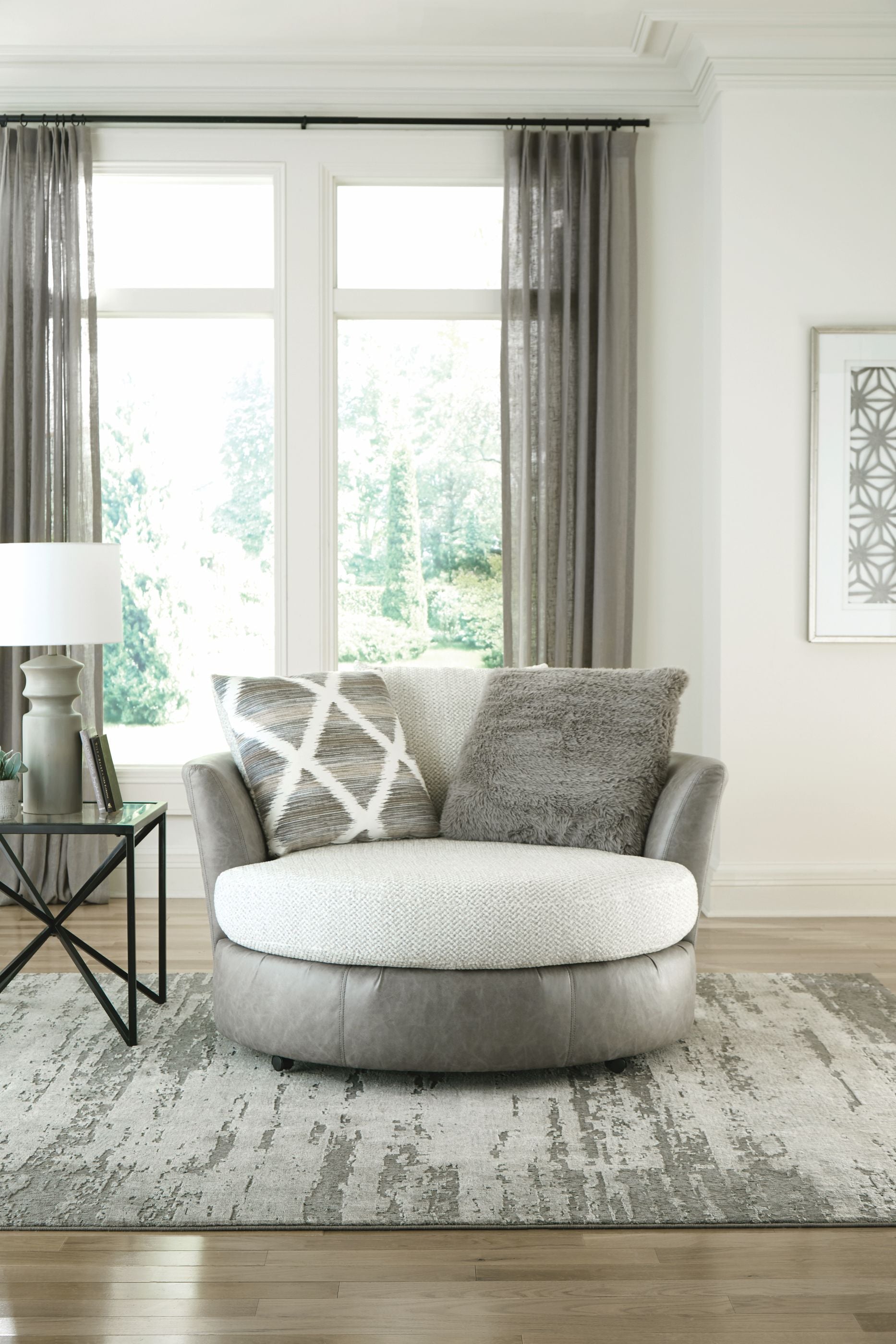 Granite Falls Swivel Chair