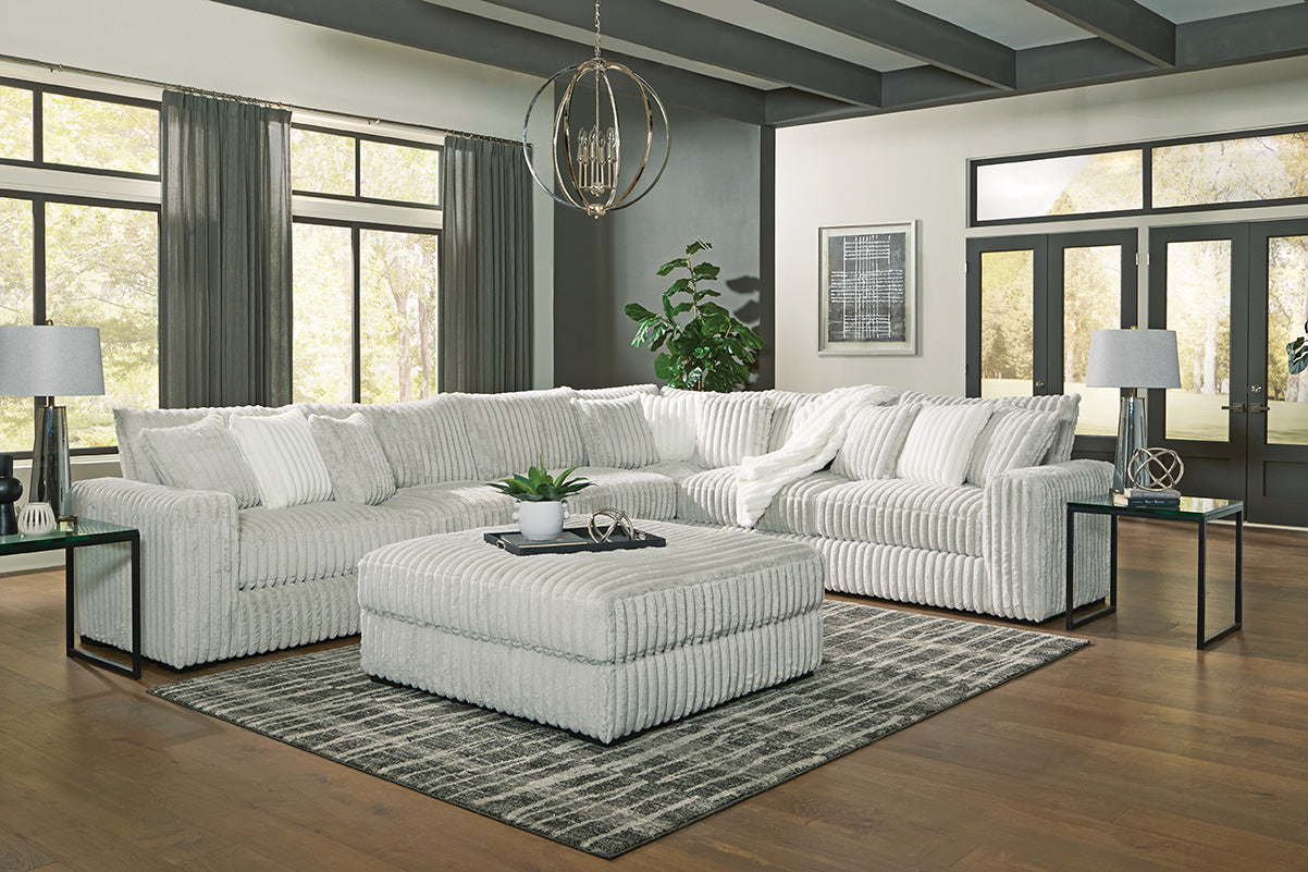 Daybreak 4 Piece Sectional