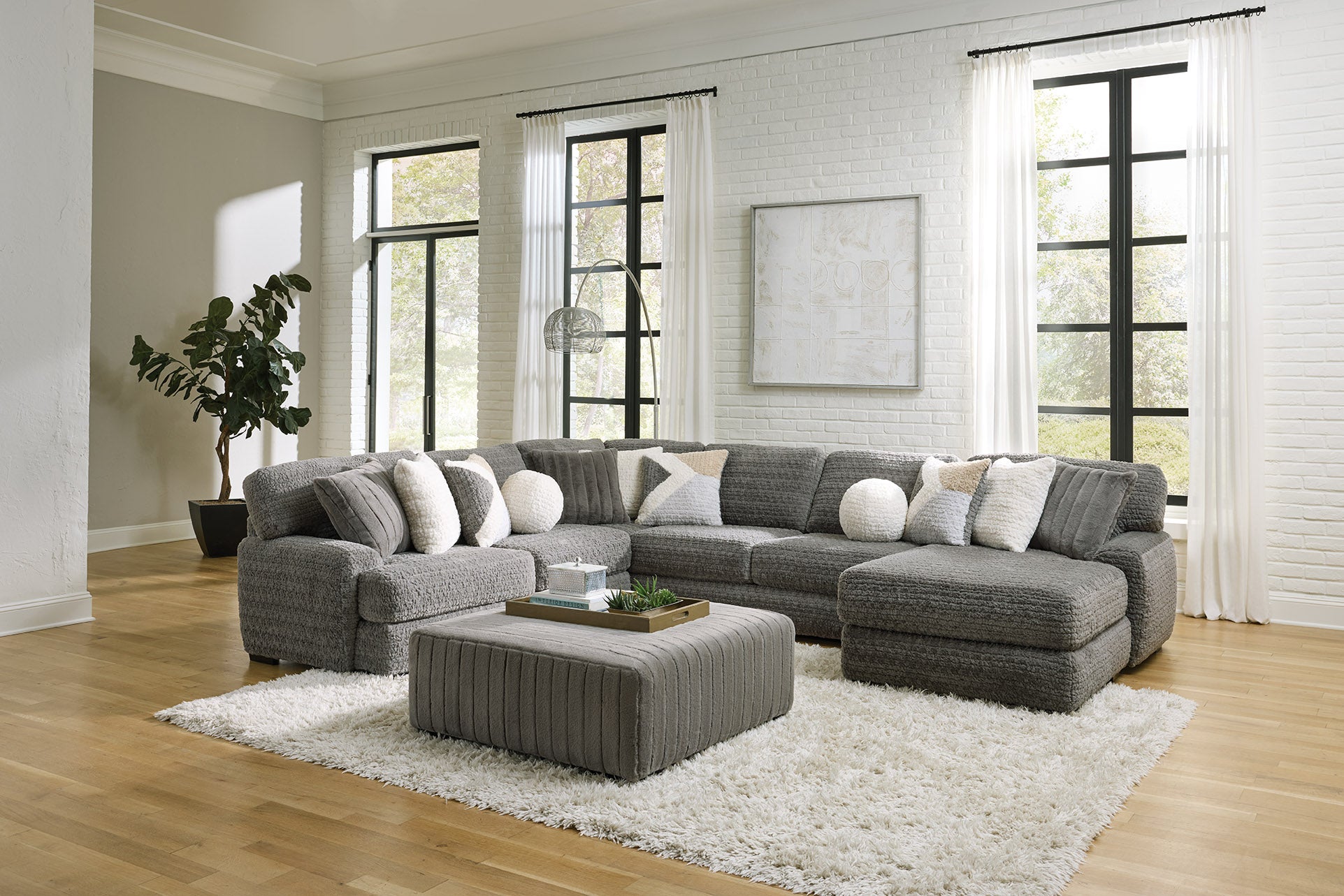 Perch Ottoman