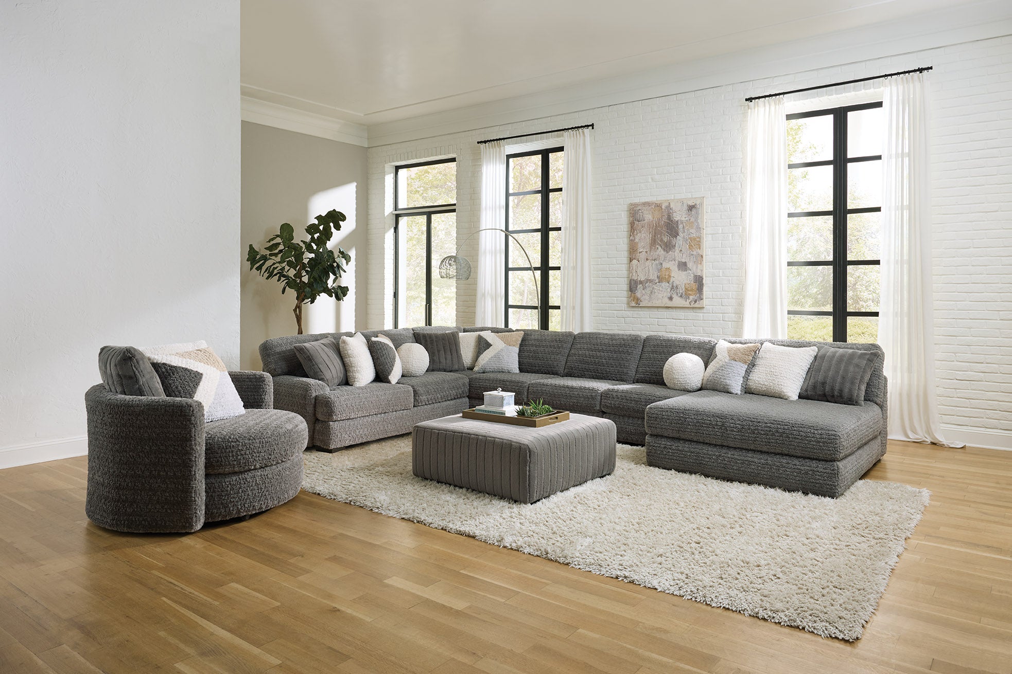 Perch Ottoman